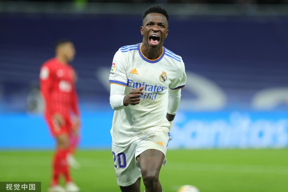 球的比赛中 球的比赛中